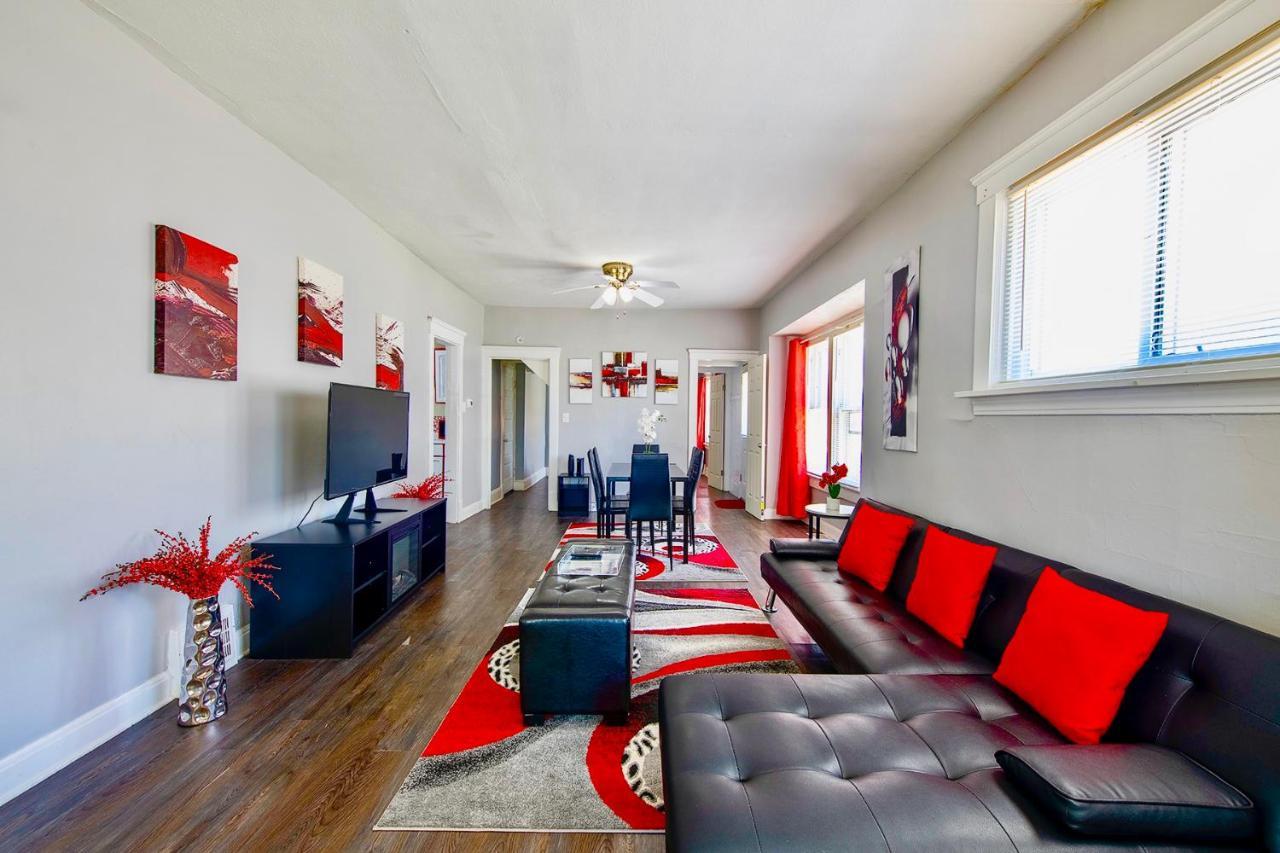 The Rubi Lounge - Spacious Brooklyn Centre Modern Escape Near Downtown With Parking, 300Mb Wifi & Self Check-In Cleveland Ngoại thất bức ảnh