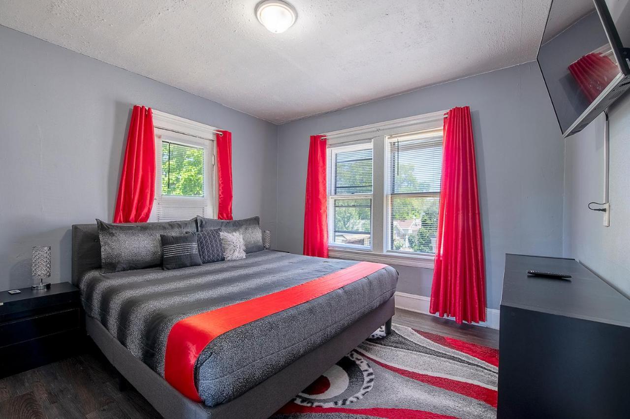 The Rubi Lounge - Spacious Brooklyn Centre Modern Escape Near Downtown With Parking, 300Mb Wifi & Self Check-In Cleveland Ngoại thất bức ảnh