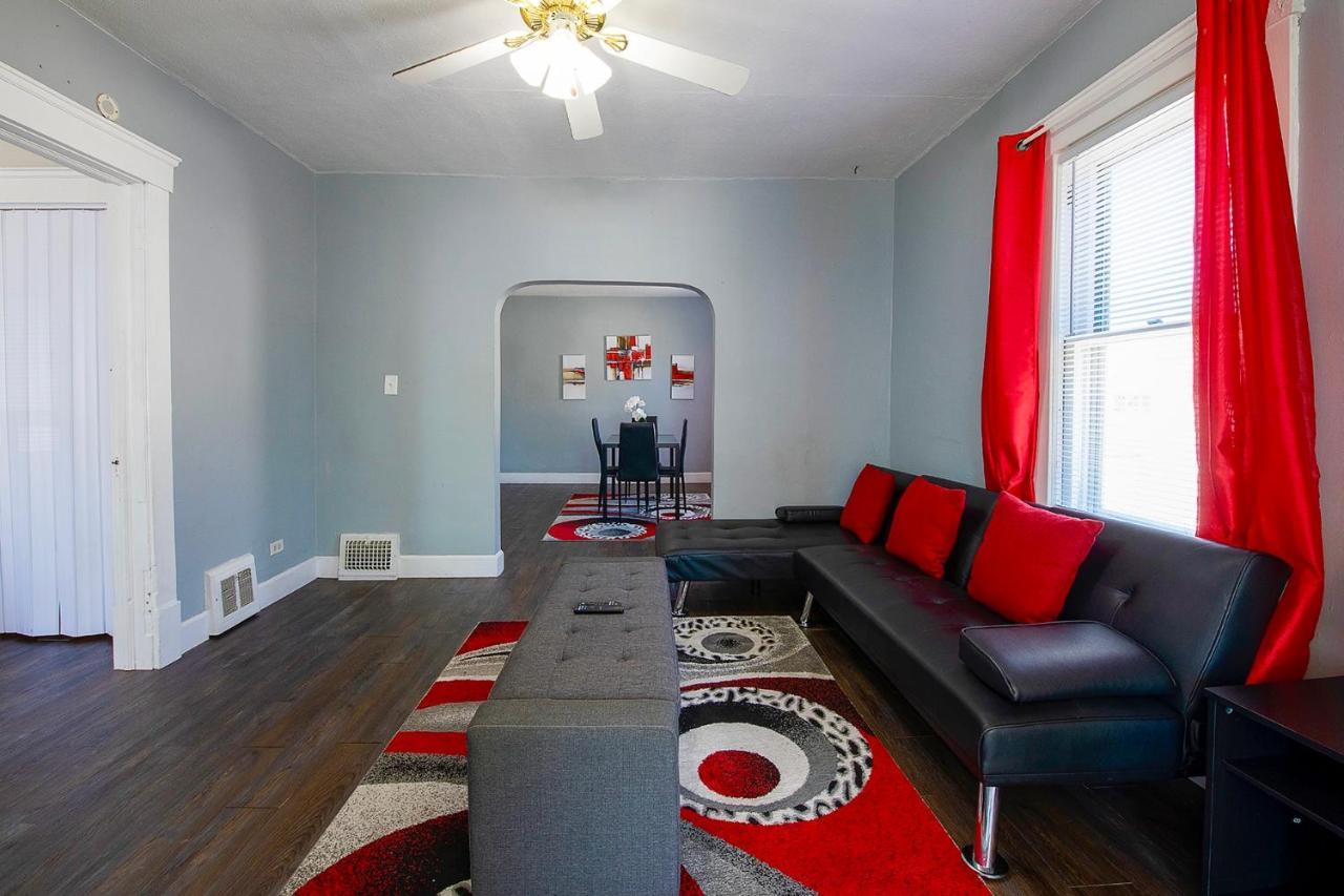 The Rubi Lounge - Spacious Brooklyn Centre Modern Escape Near Downtown With Parking, 300Mb Wifi & Self Check-In Cleveland Ngoại thất bức ảnh